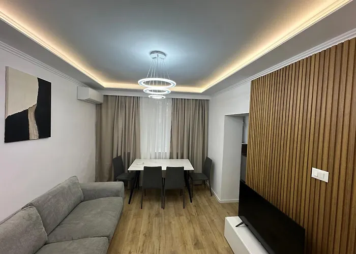 Heart Of Tirana A Cozy Home For City Explorers